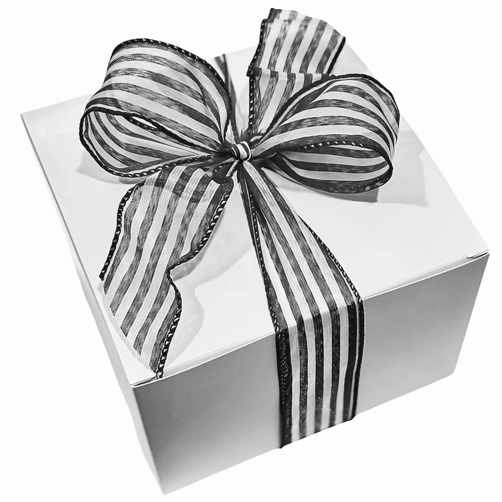 Courtly Stripe Oyster Shell Ornament 4”